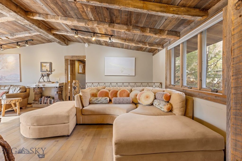 1005 Scott Street W, Gardiner, MT 59030 photo 10