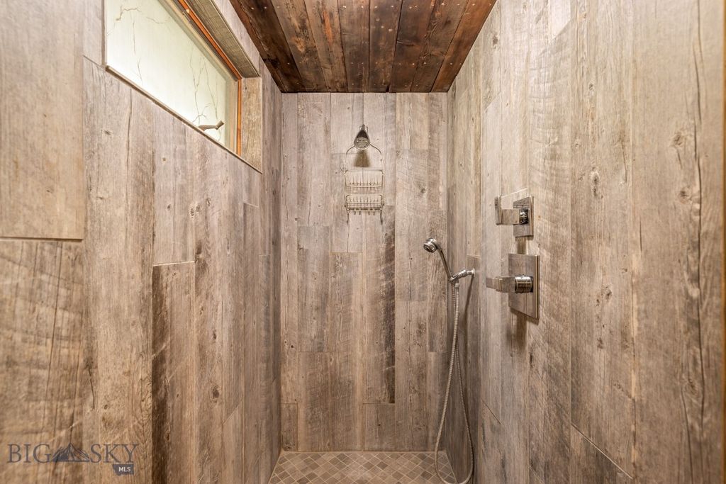 1005 Scott Street W, Gardiner, MT 59030 photo 20