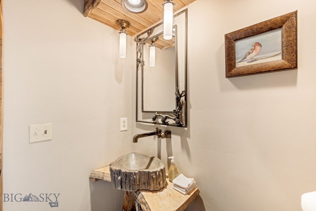 1005 Scott Street W, Gardiner, MT 59030 photo 25