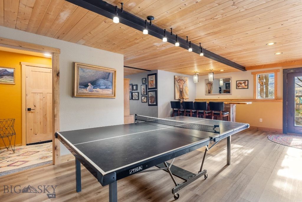 1005 Scott Street W, Gardiner, MT 59030 photo 38