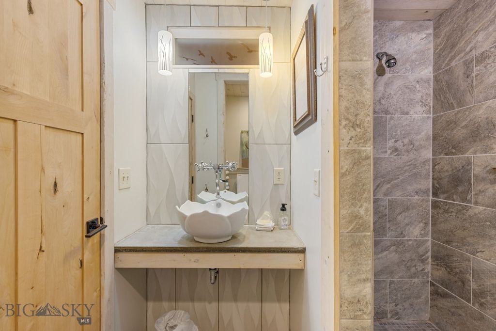 1005 Scott Street W, Gardiner, MT 59030 photo 46