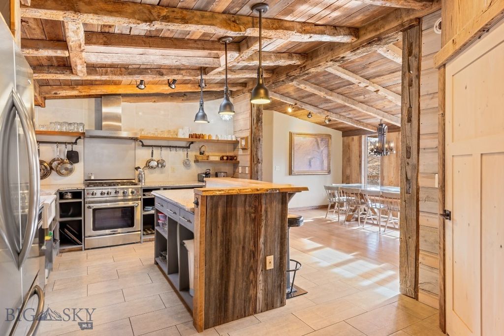 1005 Scott Street W, Gardiner, MT 59030 photo 5