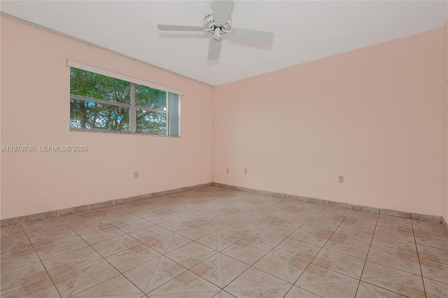 8345 Sunrise Lakes Blvd 210, Sunrise, FL 33322