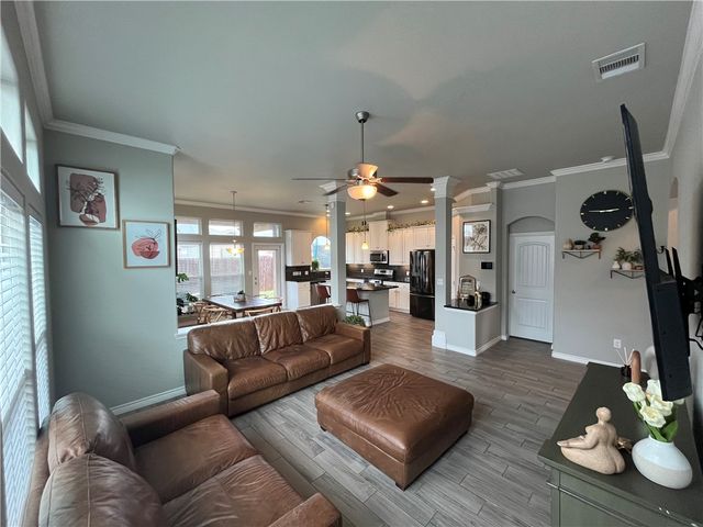 8046 Pavo Real St, Corpus Christi, TX 78414