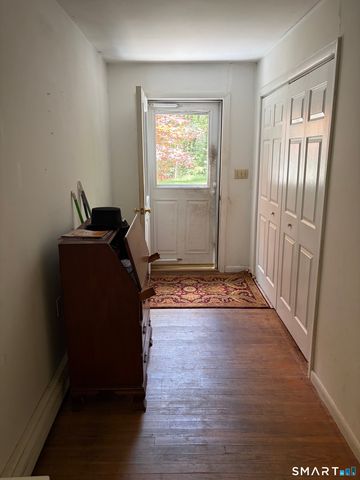 27 Pine Ridge Drive, Madison, CT 06443