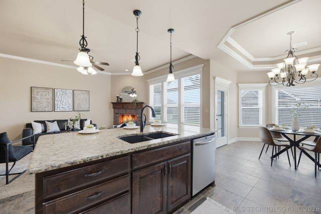 7514 E 83rd Place N, Owasso, OK 74055