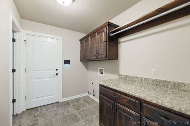 7514 E 83rd Place N, Owasso, OK 74055