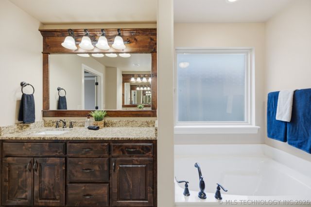 7514 E 83rd Place N, Owasso, OK 74055
