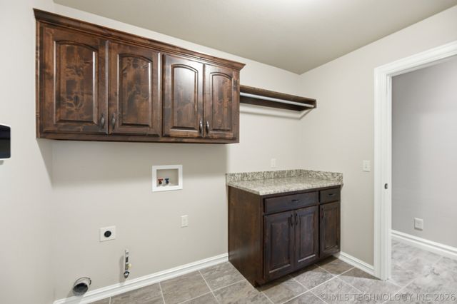 7514 E 83rd Place N, Owasso, OK 74055