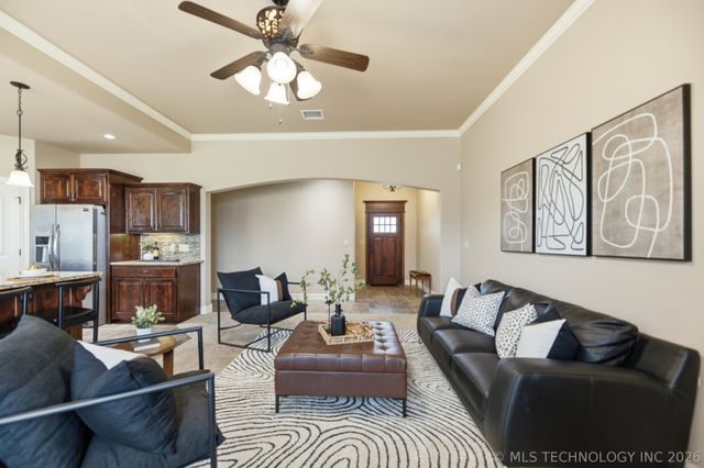 7514 E 83rd Place N, Owasso, OK 74055