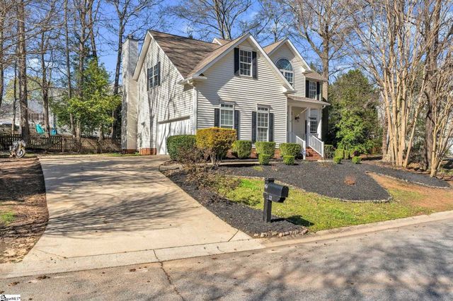 22 Summercrest Circle, Simpsonville, SC 29681