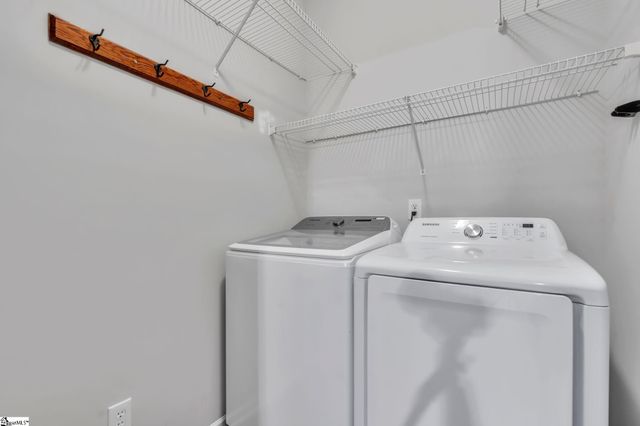 22 Summercrest Circle, Simpsonville, SC 29681