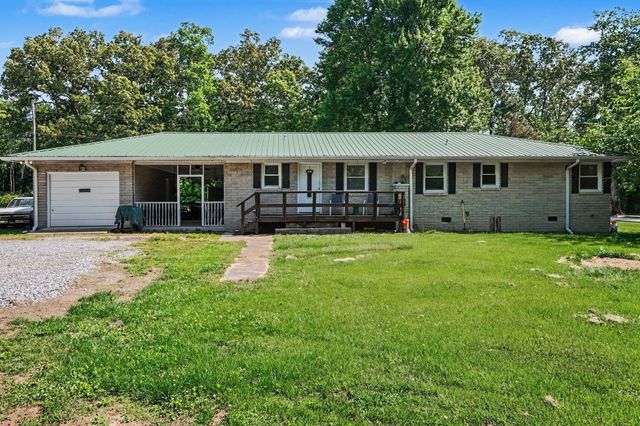 190 W Lynn Dr, Manchester, TN 37355