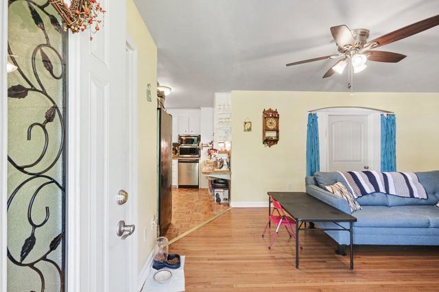 190 W Lynn Dr, Manchester, TN 37355