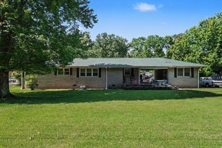 190 W Lynn Dr, Manchester, TN 37355
