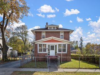 204 4th Avenue, Joliet, IL 60433