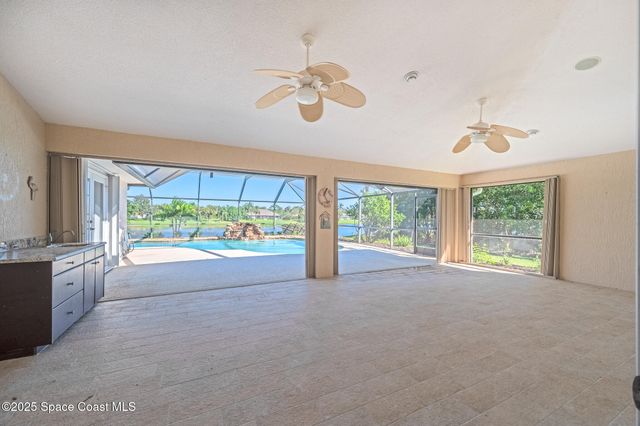 1519 Eagles Circle, Sebastian, FL 32958