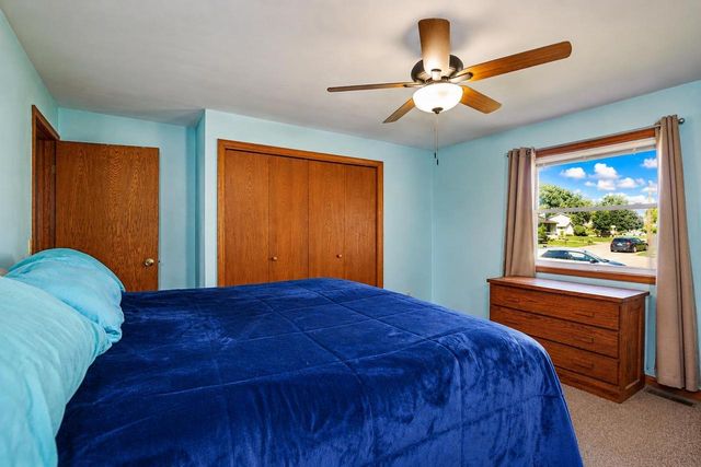2149 N CONNIES COURT, Appleton, WI 54914