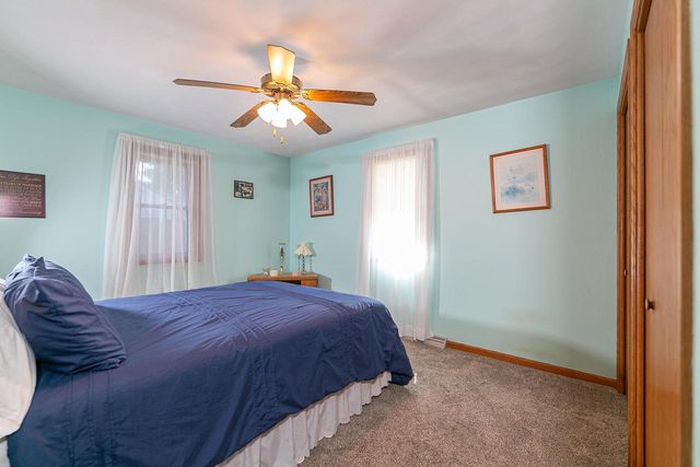2149 N CONNIES COURT, Appleton, WI 54914
