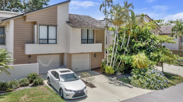 22865 Ironwedge Drive, Boca Raton, FL 33433