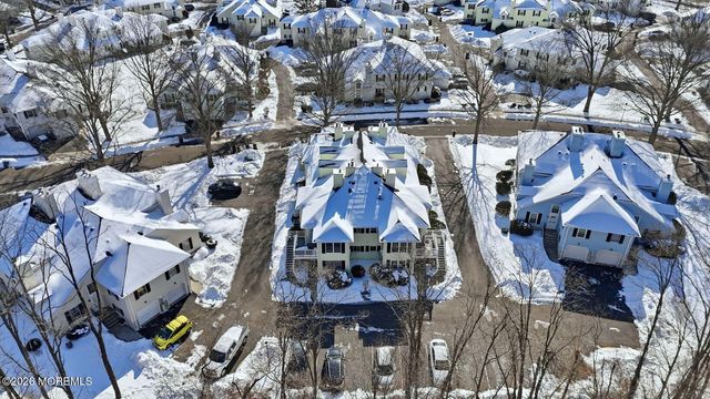 1502 Buckingham Circle, Middletown, NJ 07748