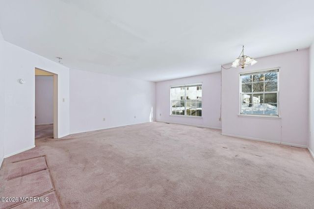 1502 Buckingham Circle, Middletown, NJ 07748