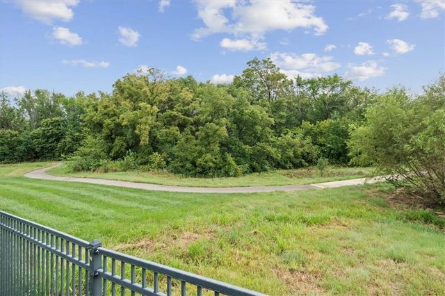 19013 Deer Run Street, Spring Hill, KS 66083