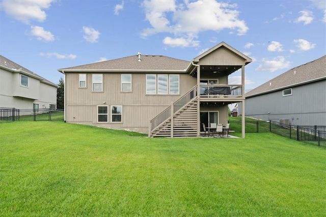 19013 Deer Run Street, Spring Hill, KS 66083