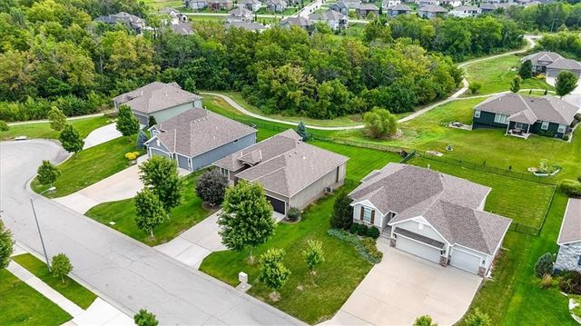 19013 Deer Run Street, Spring Hill, KS 66083