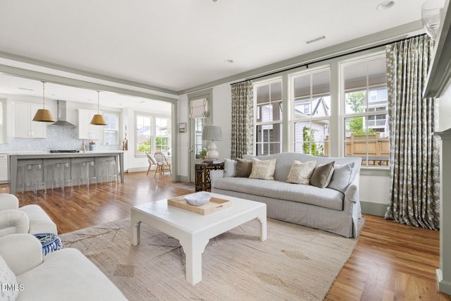 271 Ellsworth Manor Drive, Hillsborough, NC 27278