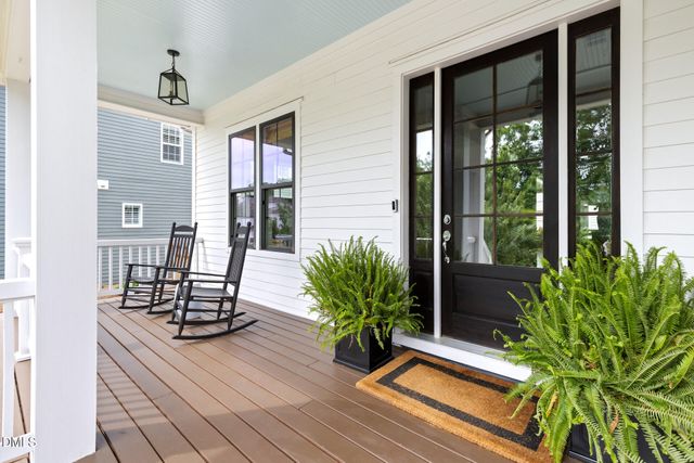 271 Ellsworth Manor Drive, Hillsborough, NC 27278