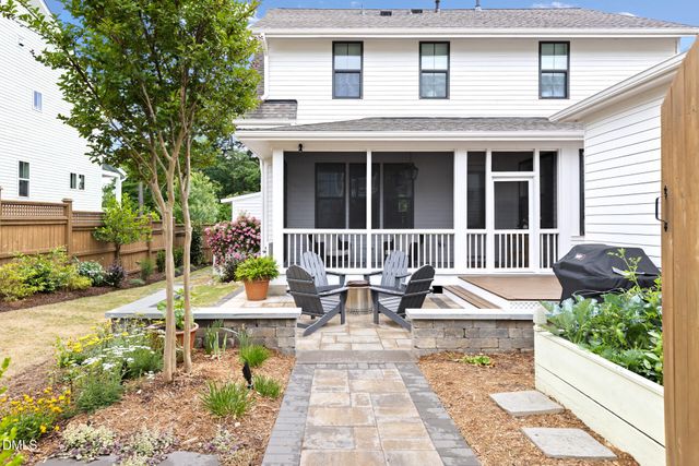 271 Ellsworth Manor Drive, Hillsborough, NC 27278