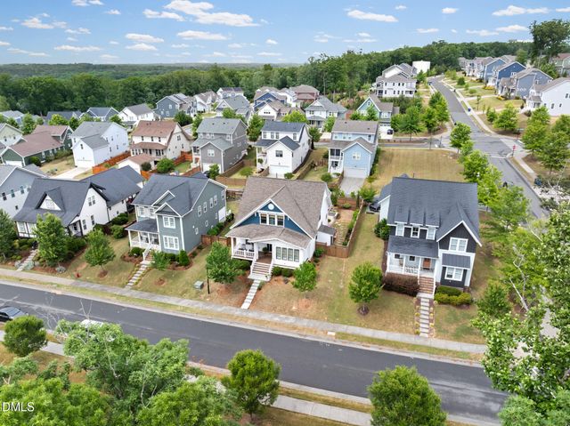 271 Ellsworth Manor Drive, Hillsborough, NC 27278