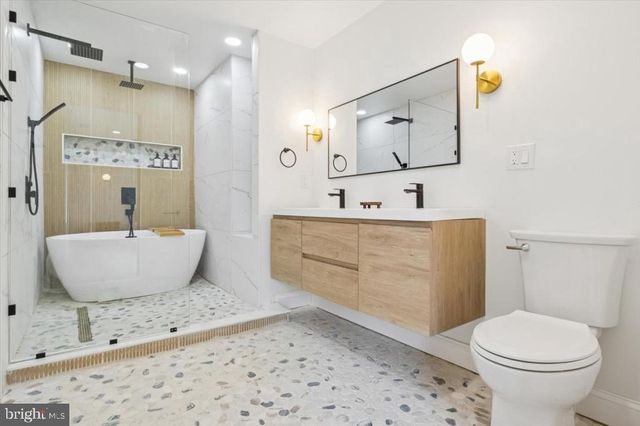 1604 ERIAL RD, Pine Hill, NJ 08021