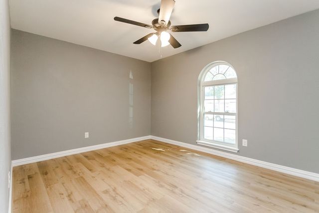 225 Independence Drive, Garland, TX 75043