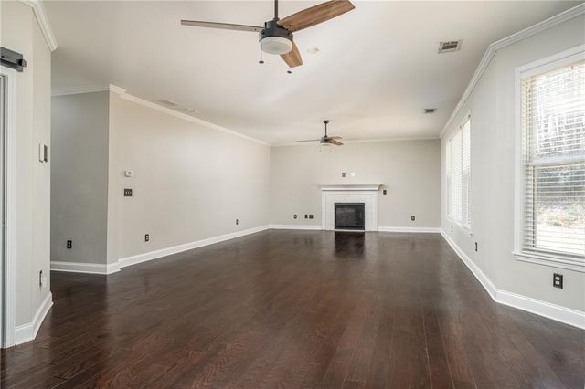 2740 Creekside Manor Dr, Powder Springs, GA 30127