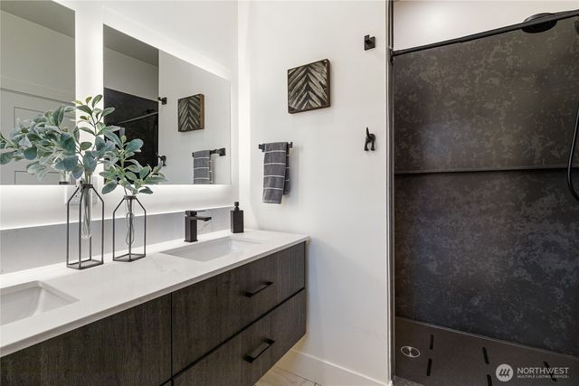 212 Riverwalk Drive, Lynden, WA 98264