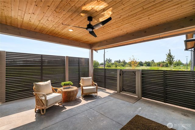 212 Riverwalk Drive, Lynden, WA 98264