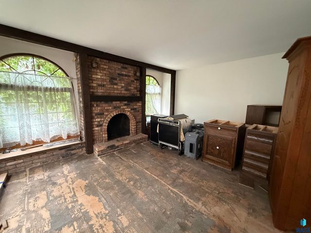 4309 S Briarwood Ave Avenue, Sioux Falls, SD 57103