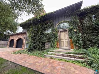 4309 S Briarwood Ave Avenue, Sioux Falls, SD 57103
