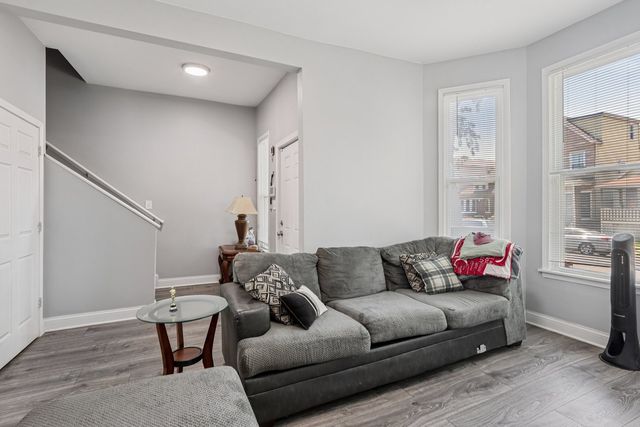 6333 S Rhodes Avenue, Chicago, IL 60637