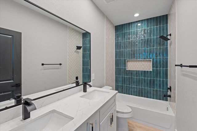 7349 Sandle Street A-B, Houston, TX 77088