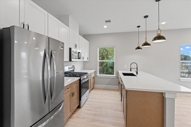 7349 Sandle Street A-B, Houston, TX 77088