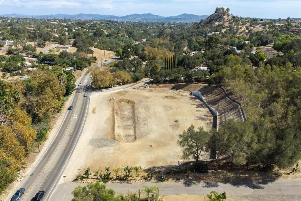 2805 Overland Trail, Fallbrook, CA 92028 — photo 2