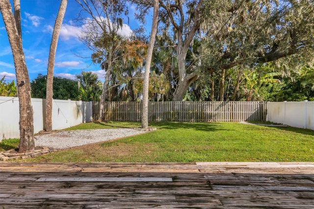 2318 29TH AVENUE E, Palmetto, FL 34221