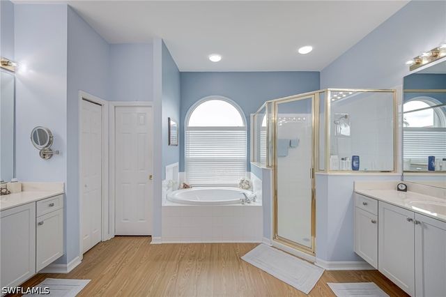 11086 Lakeland CIR, Fort Myers, FL 33913