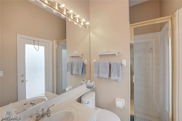 11086 Lakeland CIR, Fort Myers, FL 33913