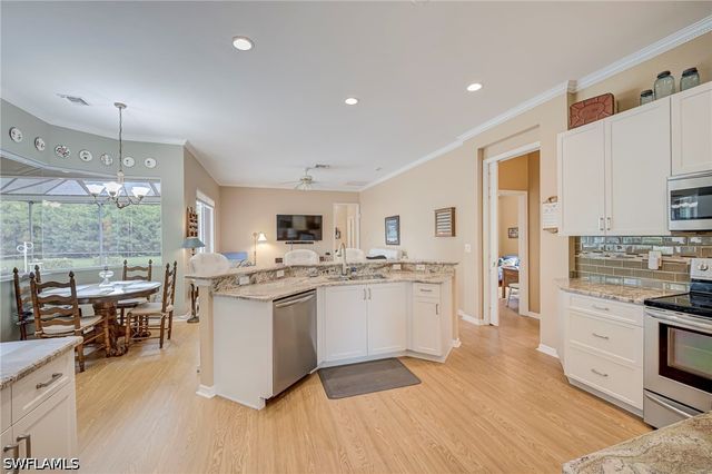 11086 Lakeland CIR, Fort Myers, FL 33913