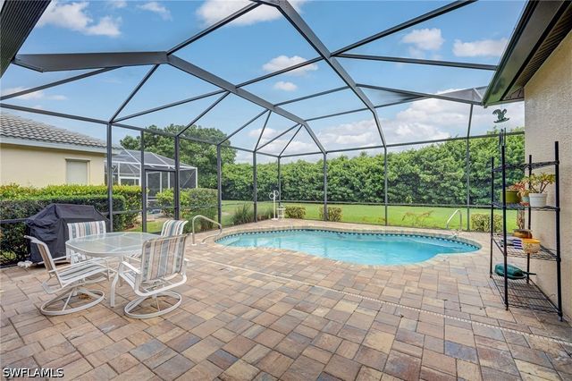 11086 Lakeland CIR, Fort Myers, FL 33913
