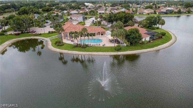 11086 Lakeland CIR, Fort Myers, FL 33913